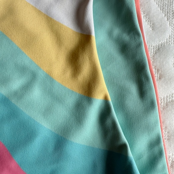 💗 GIRLS Size 10 Colorful Striped Two-Piece Bikini Set - Picture 3 of 10